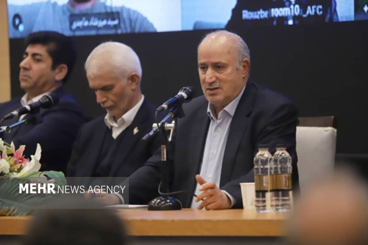 تاج: تیم ملی به مرحله بعد صعود خواهد کرد/ با مربیان ایرانی موفق بودیم