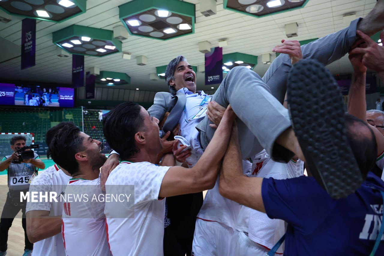 تاج: کسب مدال طلای فوتسال نشان از اقتدار جوانان برومند ایران دارد