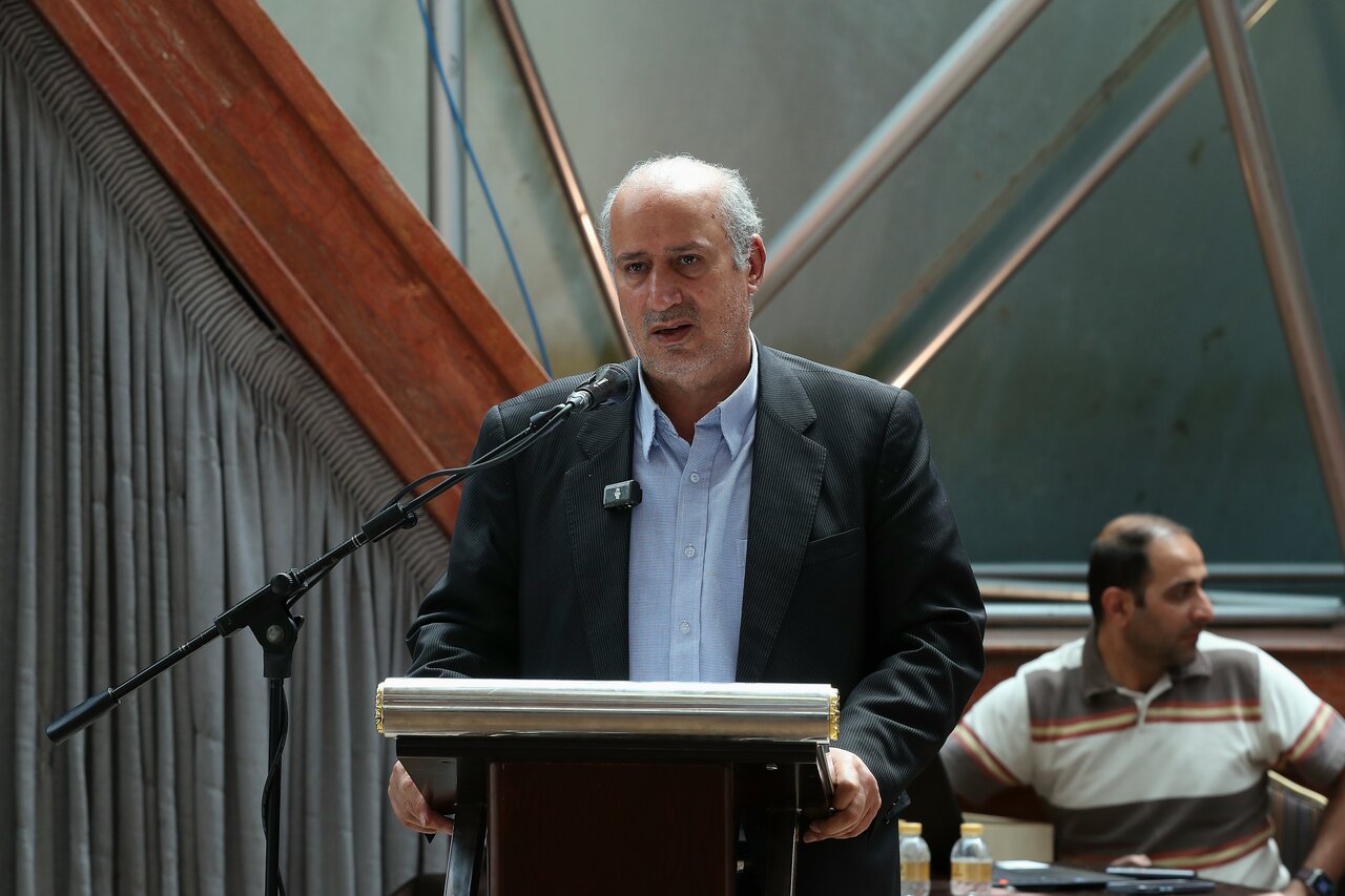 تاج: کیش پایگاه ثابت میزبانی مسابقات بین‌المللی فوتبال‌می‌شود