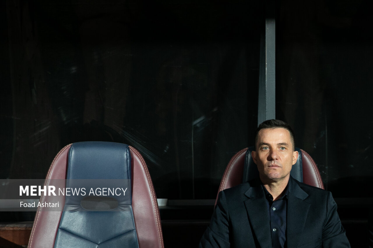 تاخیر خودخواسته پرسپولیس در تمدید قرارداد با اوسمار