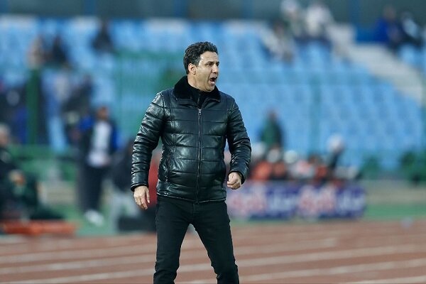 تارتار: بازیکنانم مقابل استقلال جانانه جنگیدند/ زمین شرایط بدی داشت