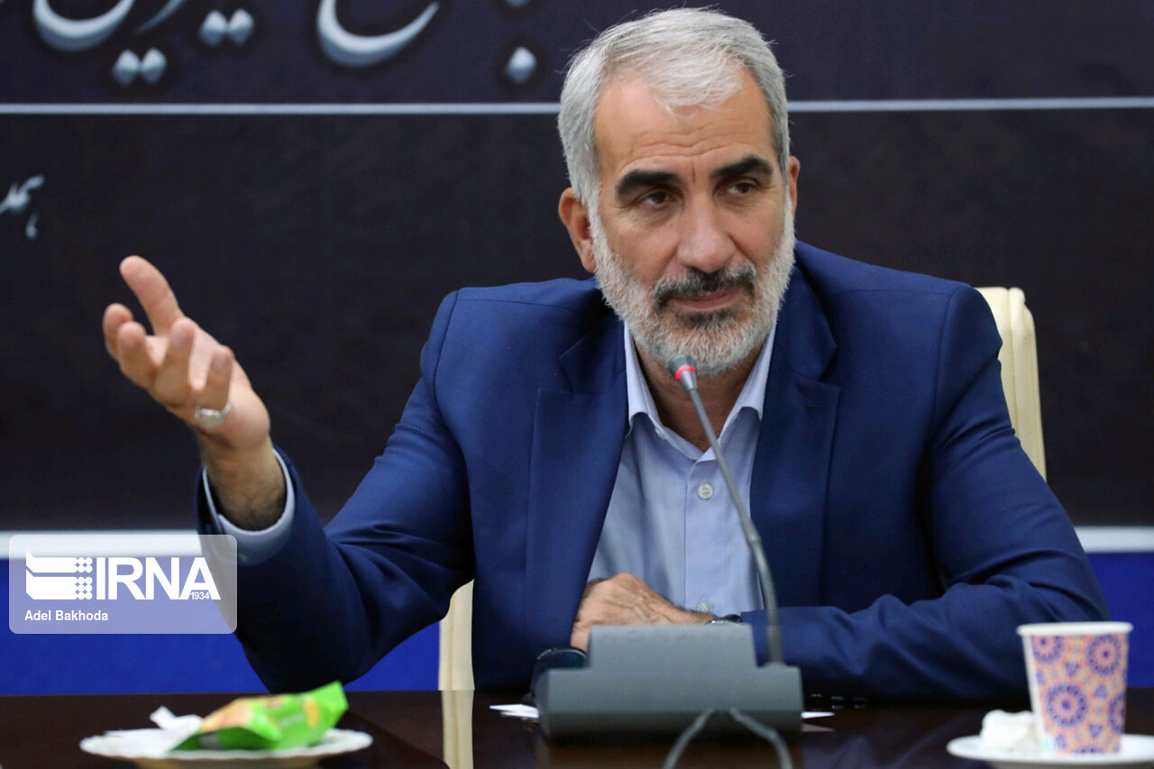 تامین ۲۰۰ میلیارد تومان تجهیزات آموزشی برای استان فارس در هفته دولت