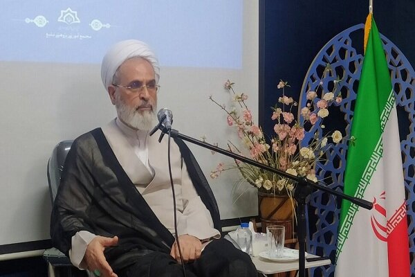 تاکید مدیر حوزههای علمیه کشور برتدوین برنامه پنج ساله آذربایجان غربی