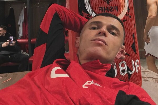 تبعید وینگر آلبانیایی استقلال به نیمکت/ آسانی در لیست سیاه سیلوینیو؟