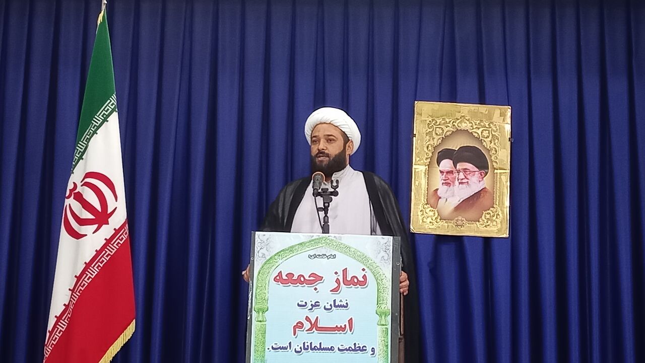 تبیین اساس و ریشه اسلام و انقلاب اسلامی است