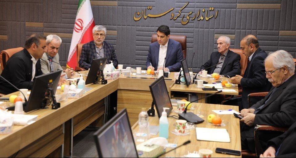 تجارب جامعه کارگری و کارفرمایی برای حل مشکلات این قشر استفاده شود