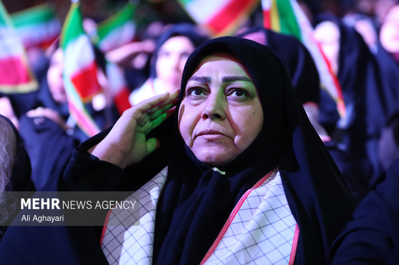 تجدید بیعت مردم ارومیه با آرمان های انقلاب اسلامی؛ طنین نوای ای ایران