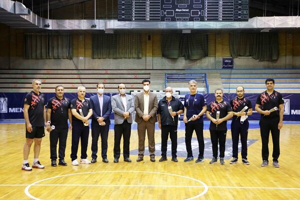 تجلیل پاکدل از سرمربی و مربیان تیم ملی هندبال