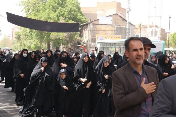 تجمع بانوان زینبی همزمان با سالروز شهادت امام صادق(ع)در آذربایجان غربی