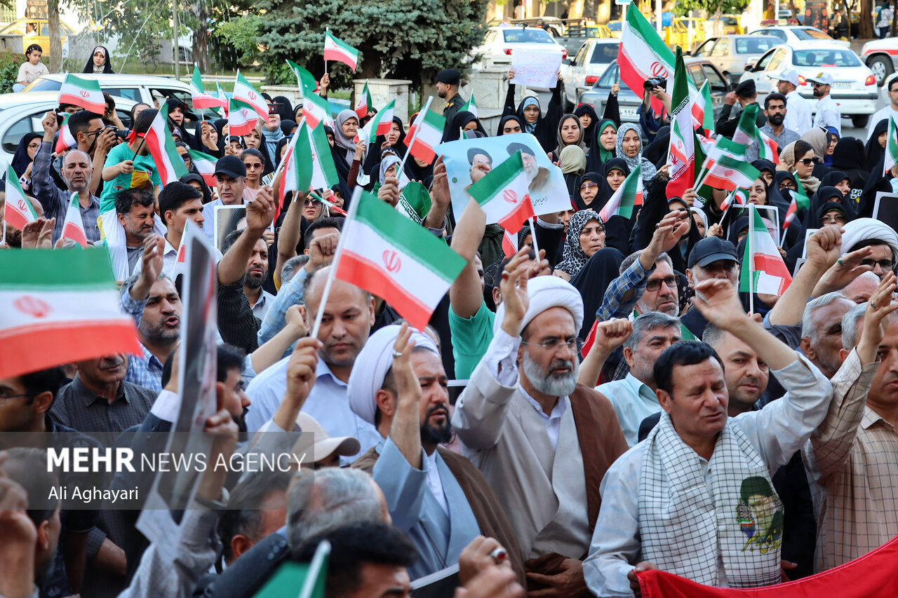 تجمع مردم ارومیه در حمایت از عملیات بشارت فتح