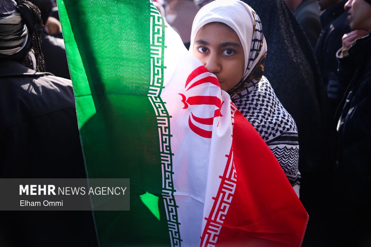 تجمع «همبستگی ملی» در سنندج