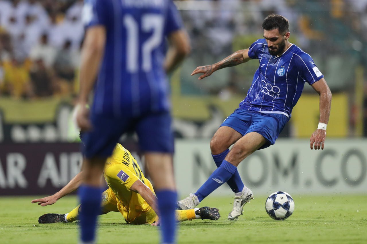 تحقیر استقلال پس از ۳۰۳۱ روز در امارات