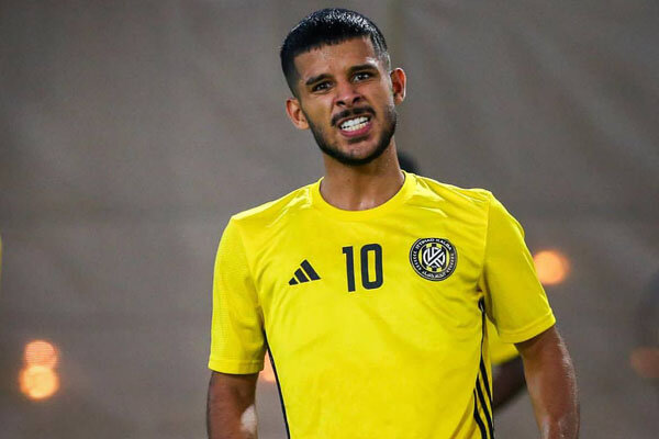 تداوم ناکامیهای فرهاد مجیدی/ فرار از شکست در حضور مهدی قایدی