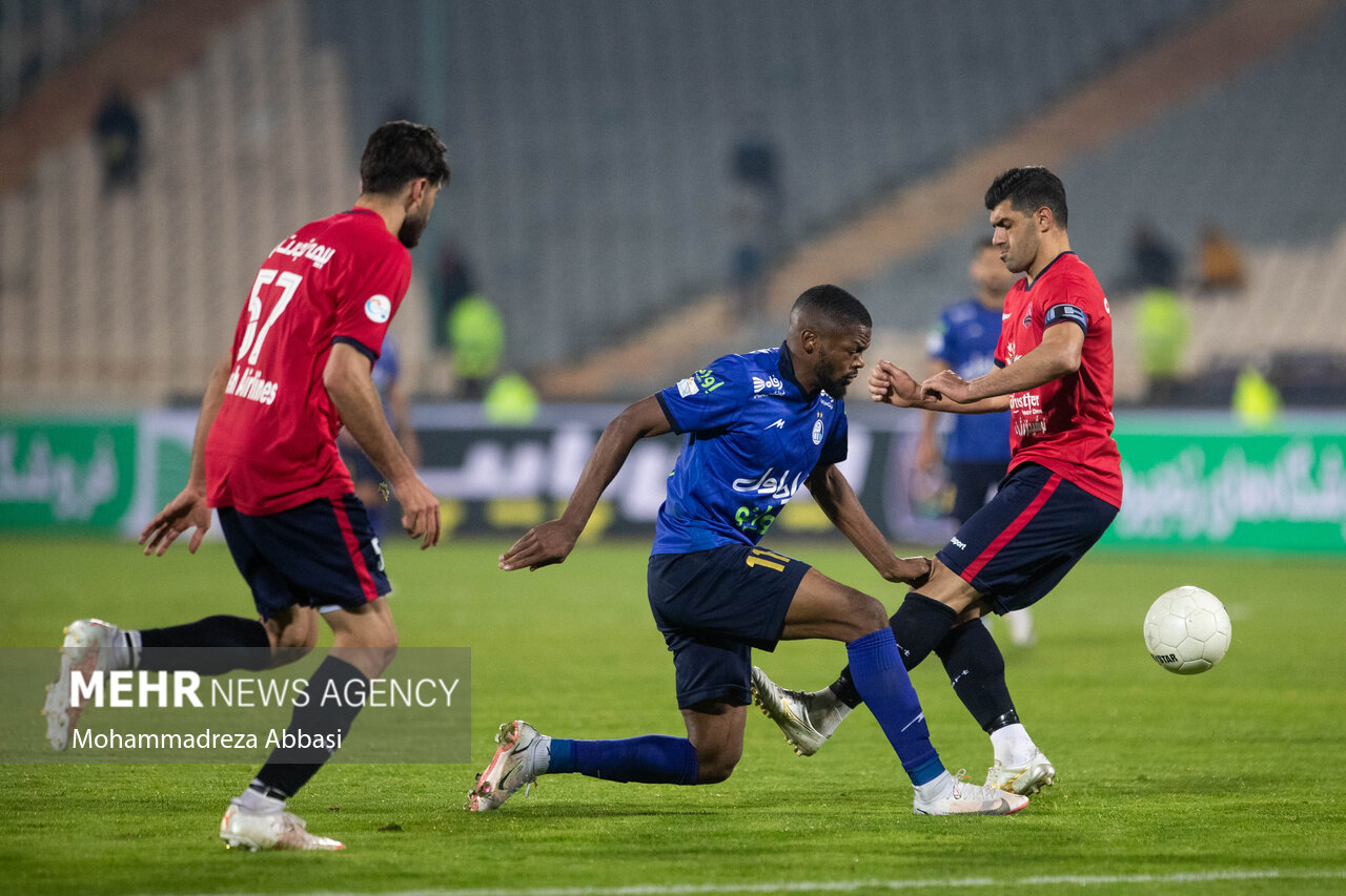 تدبیر خیرخواهانه یا آیین نامه ظالمانه علیه استقلال و پرسپولیس؟