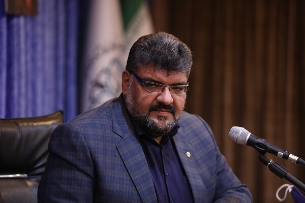 تدریس حقوق در مدارس با حضور وکلا