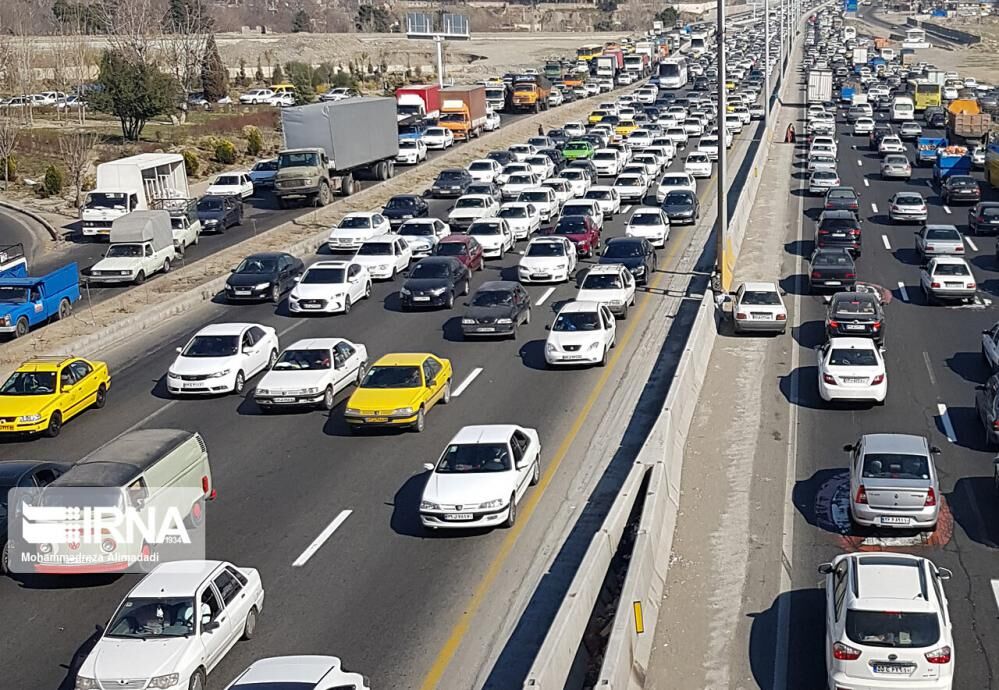 ترافیک بسیار سنگین در محورهای هراز و فیروزکوه