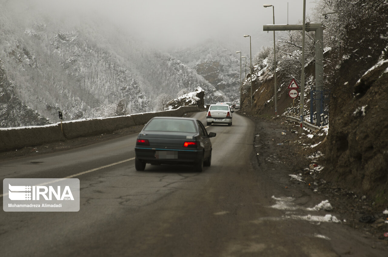 ترافیک سنگین در شهرهای شمالی کشور/جاده هراز یک طرفه شد