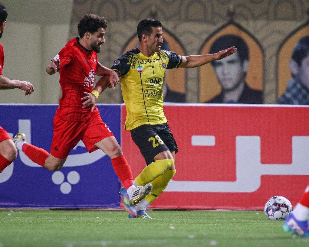 تراکتور در ثانیه‌های پایانی سپاهان را برد؛ شوک به نویدکیا در اصفهان