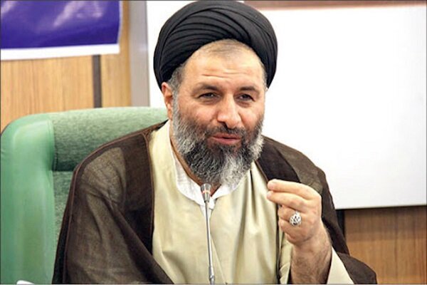 تربیت نیروهای انقلابی و دینی در گرو آموزش صحیح