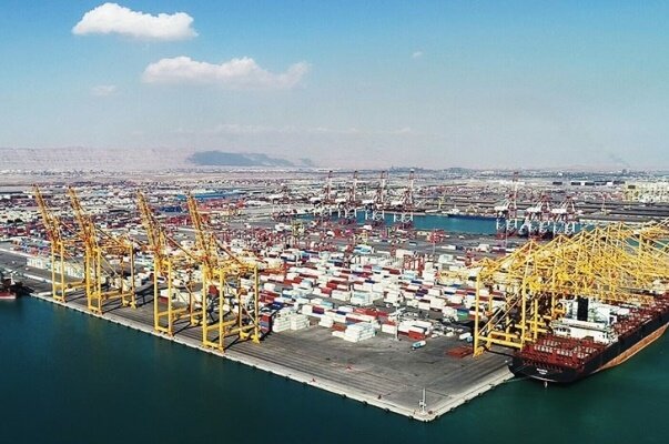 ترخیص فوری محموله بزرگ مواد اولیه تولید سرم از بندر شهید رجایی