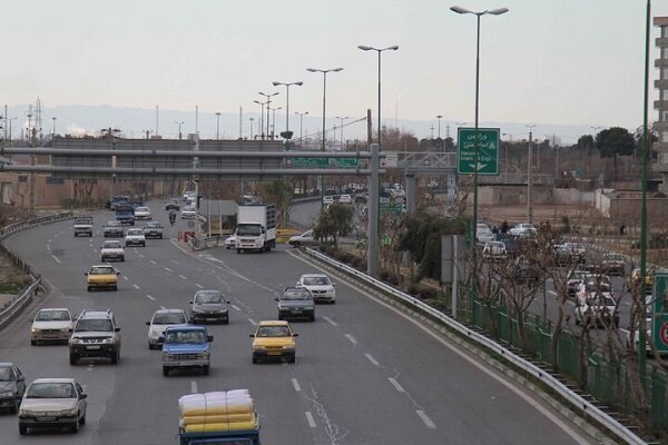 تردد در بزرگراه‌ تهران – کرج در هر دو مسیر روان است