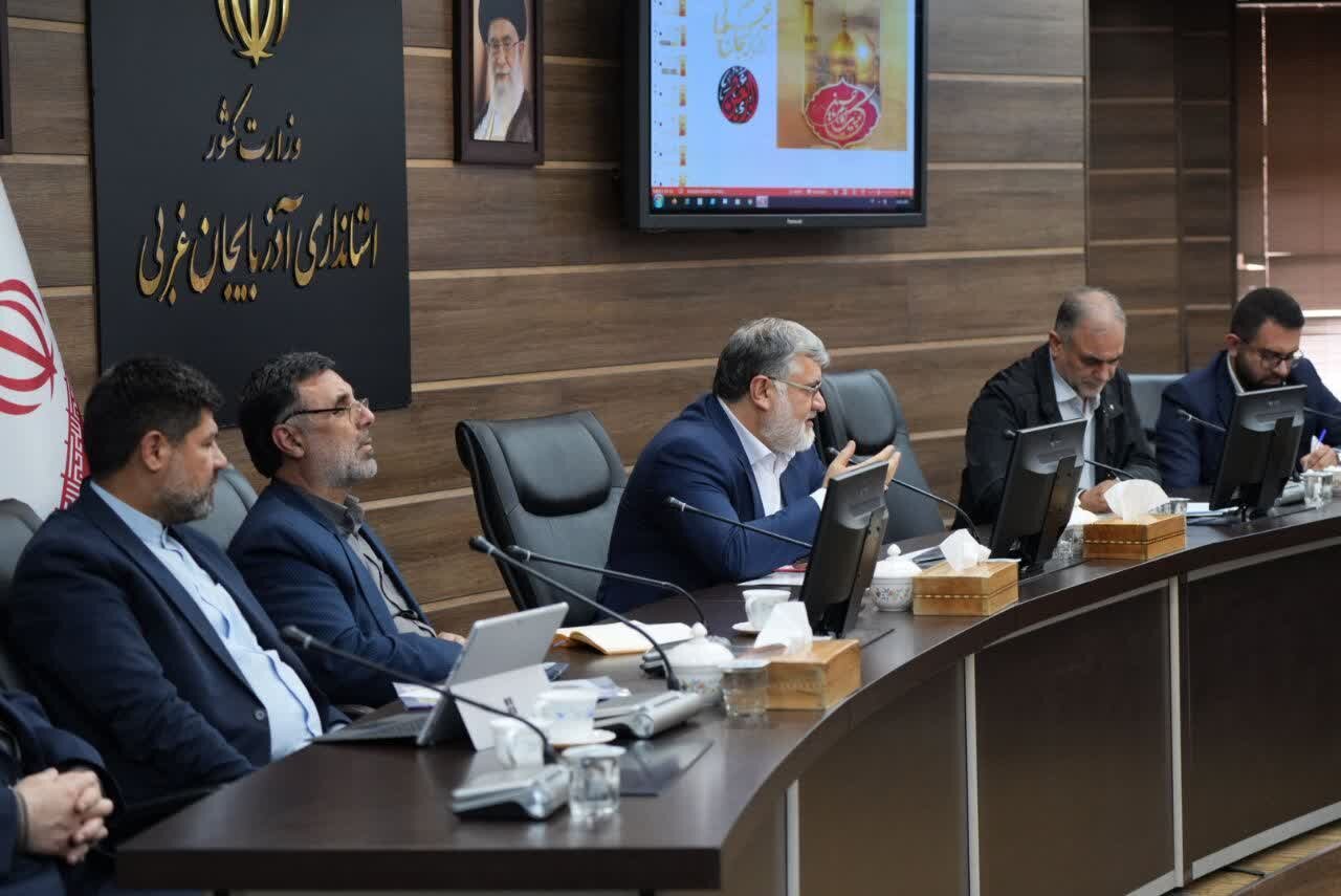 تردد زائران اربعین از مرز تمرچین یک ظرفیت بزرگ فرهنگی
است