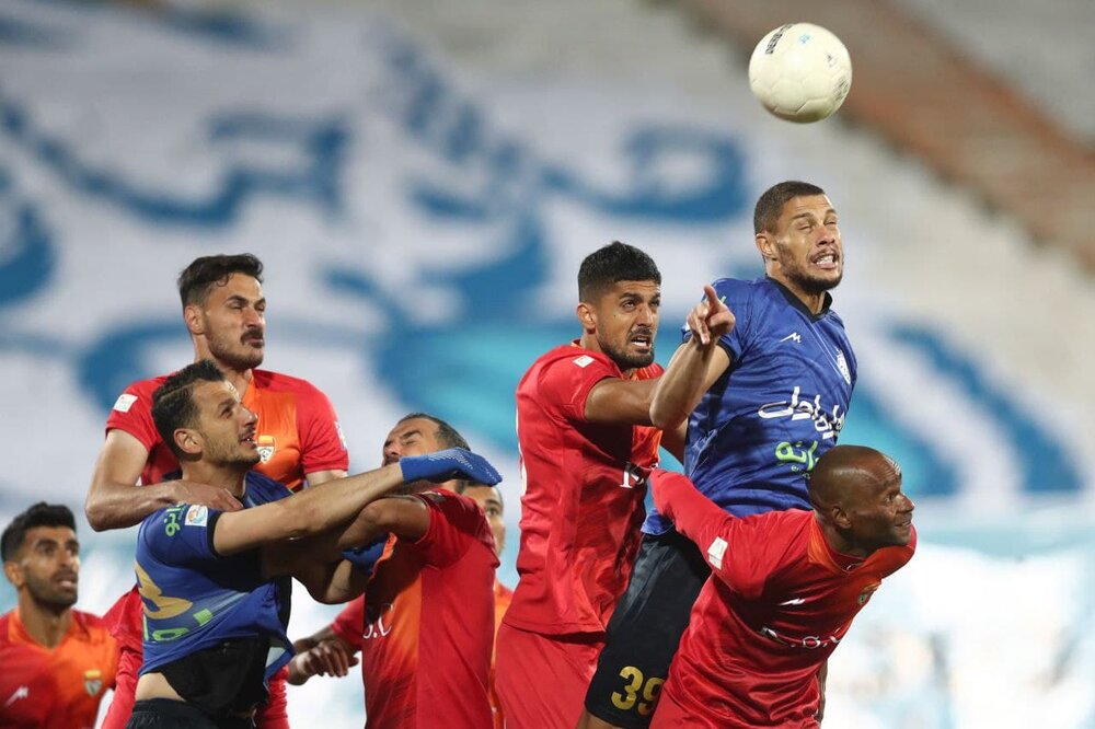 تساوی یک نیمه‌ای و کم موقعیت استقلال مقابل فولاد خوزستان