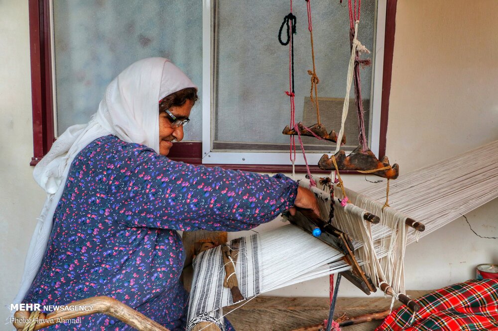 تسهیلات مسکن به هنرمندان صنایع‌دستی اعطا می‌شود