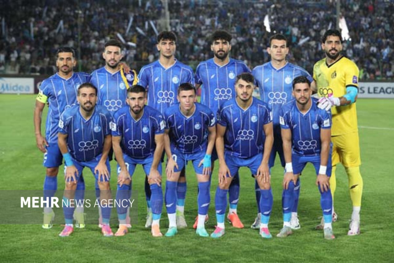 تشویق منظم هواداران استقلال پس از برد شبانه آسیایی