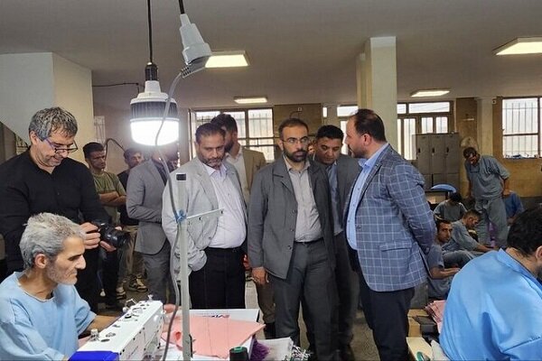 تشکیل پرونده شغلی و استعدادیابی مددجویان مراکزیاورشهر