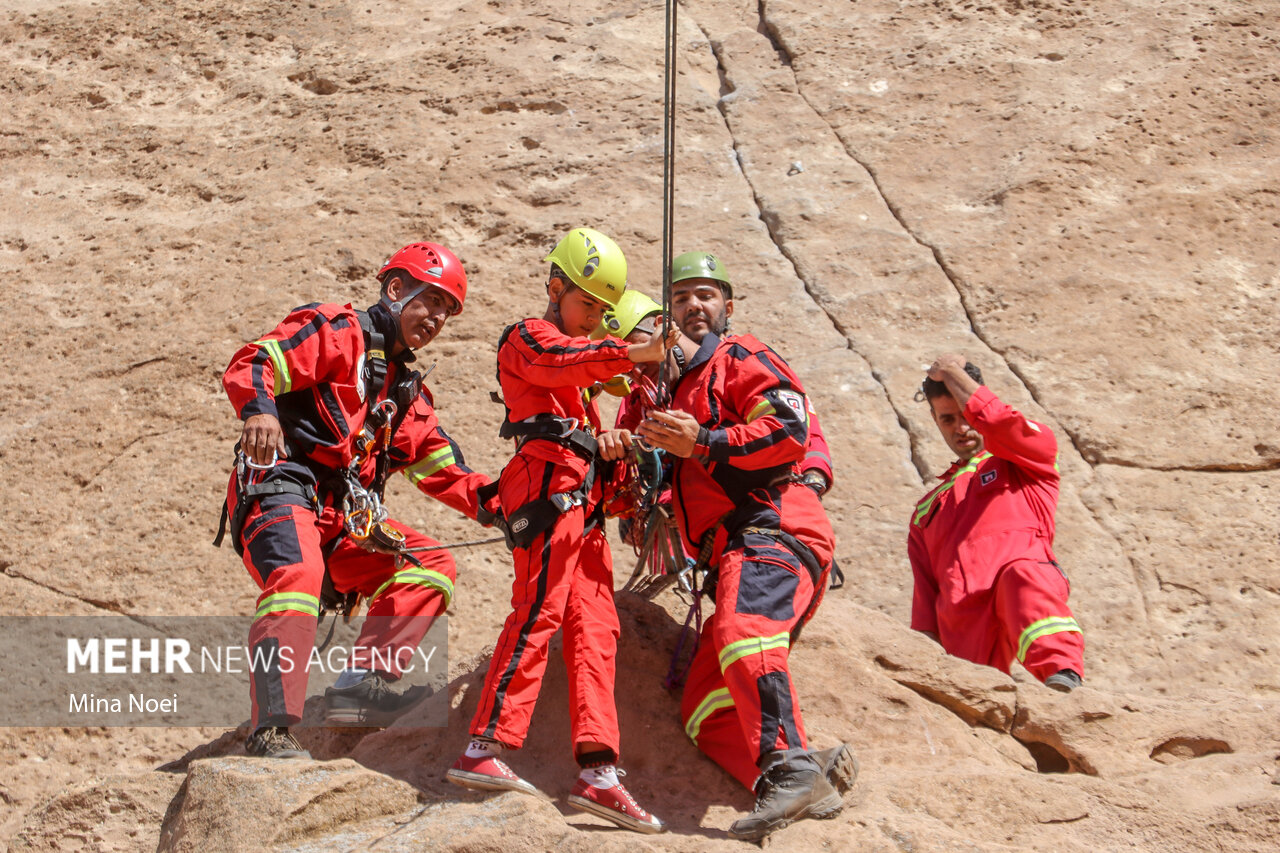تشکیل کارگروه تخصصی امداد کوهستان در ارتفاعات شهرتهران
