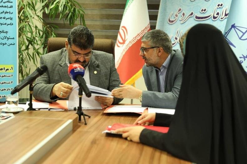 تشکیل کارگروههای تخصصی ویژه بررسی پروندههای کثیرالشاکی