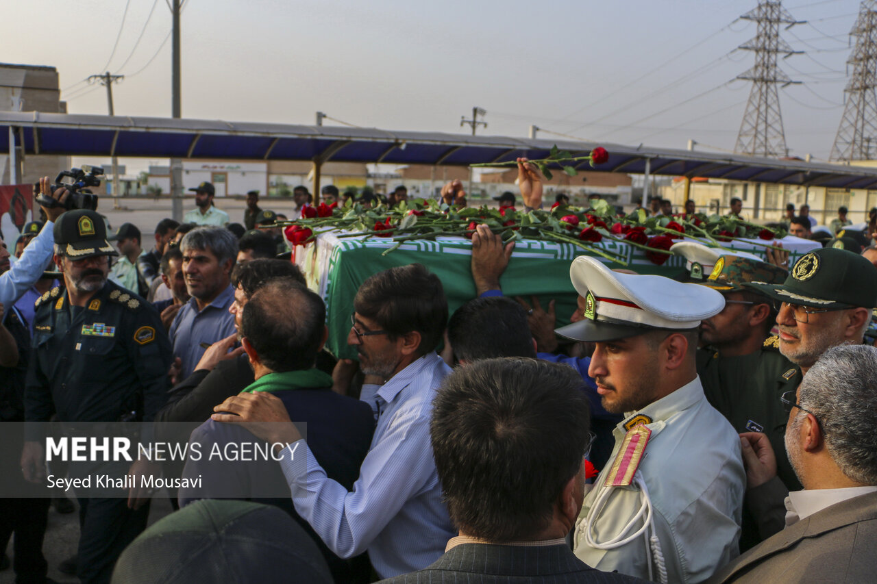 تشییع باشکوه شهید محمد قنبری در ایذه