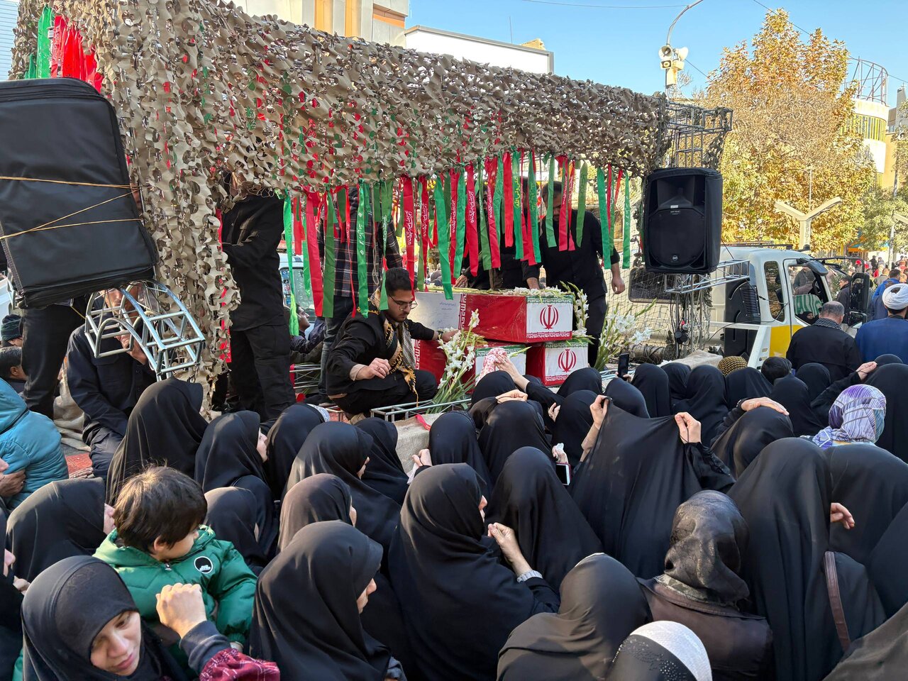 تشییع شهیدان گمنام در سنندج؛ میثاق دوباره مردم با شهدای دفاع مقدس