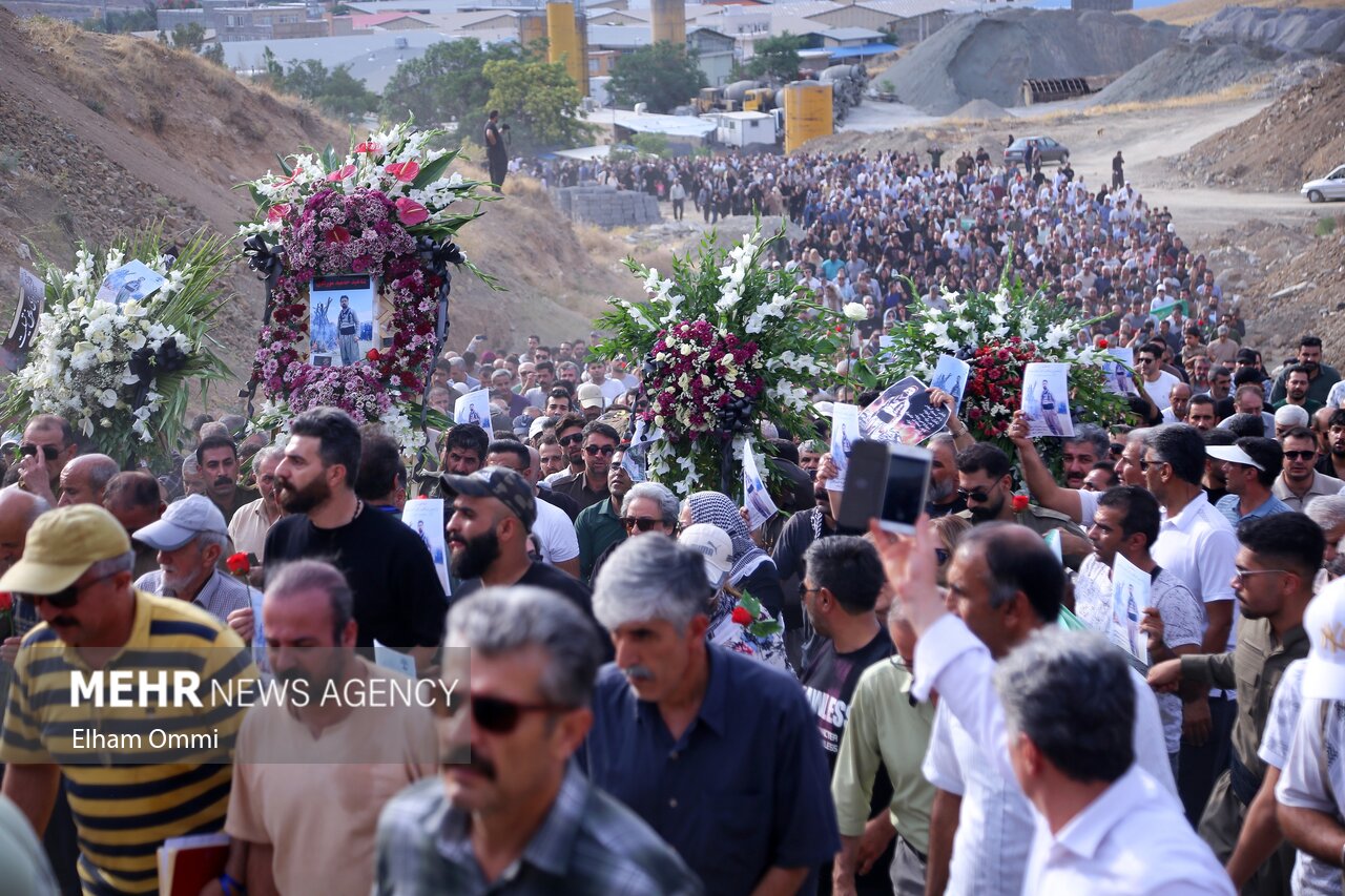 تشییع پیکر «حمید مرادی» در سنندج