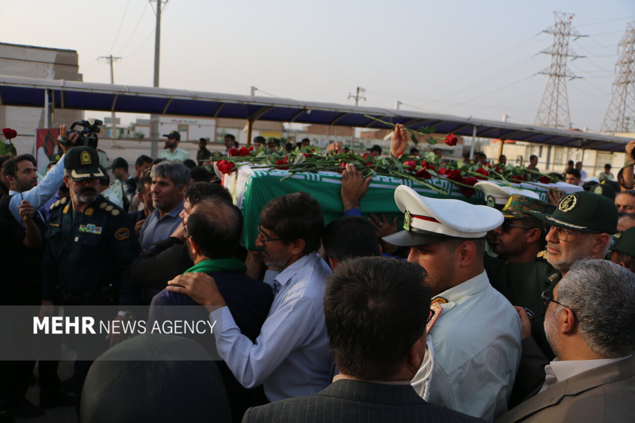 تشییع پیکر شهید «محمد قنبری» در اهواز