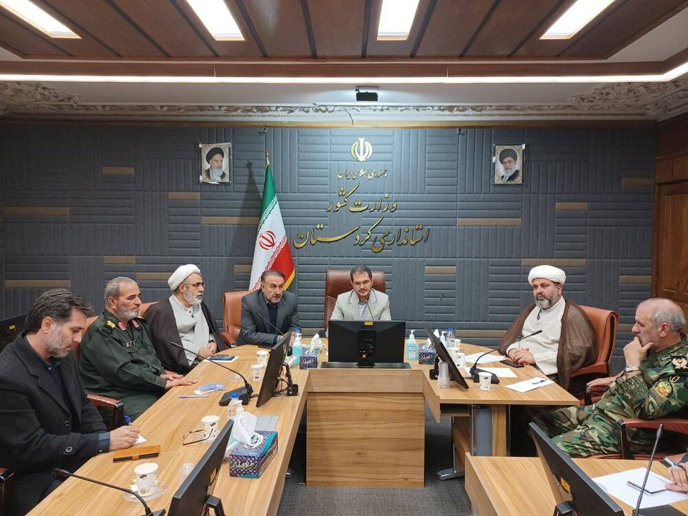 تشییع پیکر ۶ شهید گمنام در کردستان