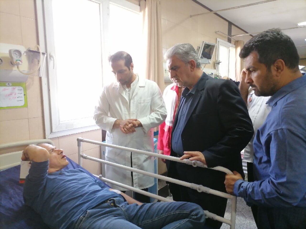 تصادف اتوبوس در گرمسار یک کشته برجا گذاشت؛ مصدومیت ۲۱ نفر