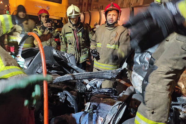 تصادف زنجیرهای ۱۰ خودرو در بزرگراه یاسینی