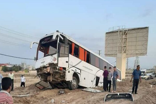 تصادف مرگبار اتوبوس در اتوبان تهران ـ قم