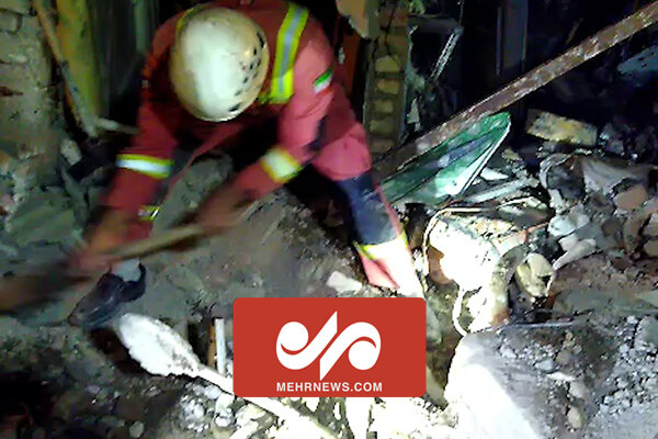تصاویری از خسارات انفجار شدید یک منزل مسکونی در خیابان فلاحتهران
