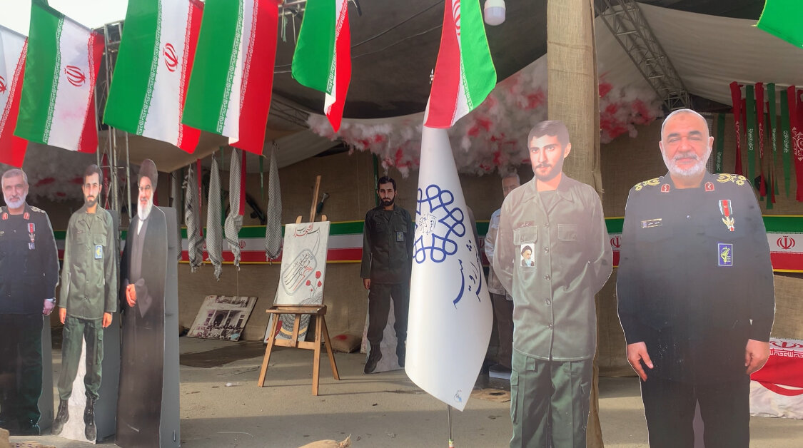 تصاویری از نمایشگاه کنگره ملی سرداران و ۱۲ هزار شهید آذربایجان غربی