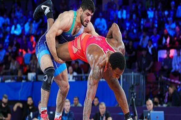 تصمیم فدراسیون کشتی در مورد کامران قاسمپور و دو کشتیگیر دیگر