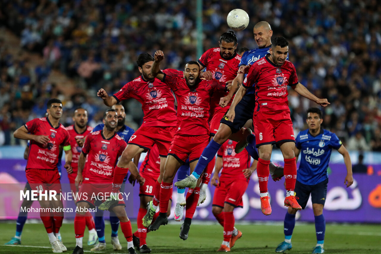 تصمیم مجیدی به استقلال لطمه زد/ تغییرات برای آبی‌ها دردسرساز شد