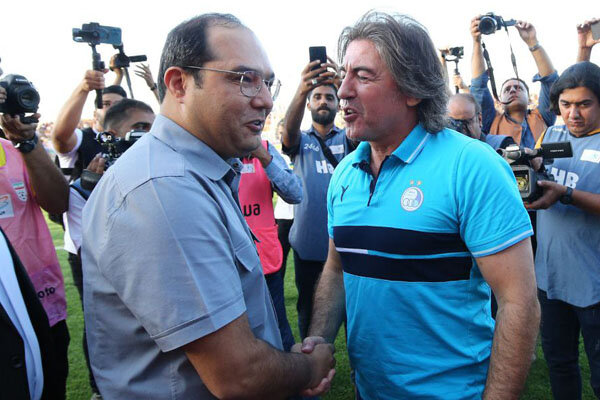 تصمیمات بد استقلال رااز قهرمانی دور کرد/خبری ازتمدیدقراردادم نشد