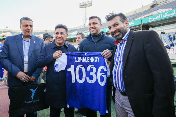 تعبیر «جنگل» و «مسخره‌بازی» توسط دستیار قلعه نویی به خاطراستقلال