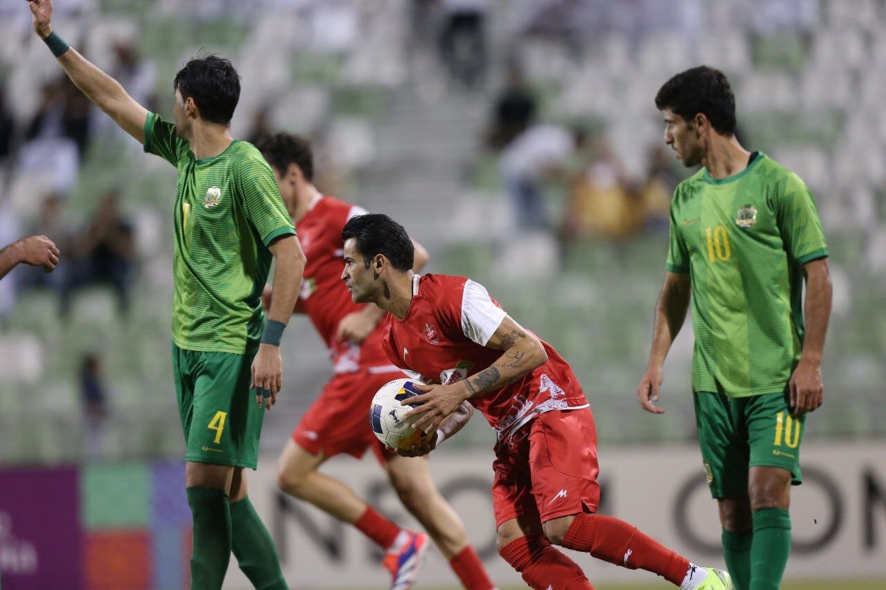 تعجب از تصمیم سرمربی در مورد یک بازیکن و مشکلی که پرسپولیس از آن رنج میبرد