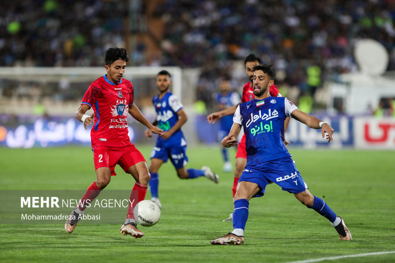 تعطیلی لیگ به سود استقلال شد/ نکونام روزهای سختی را پشت سرگذاشت