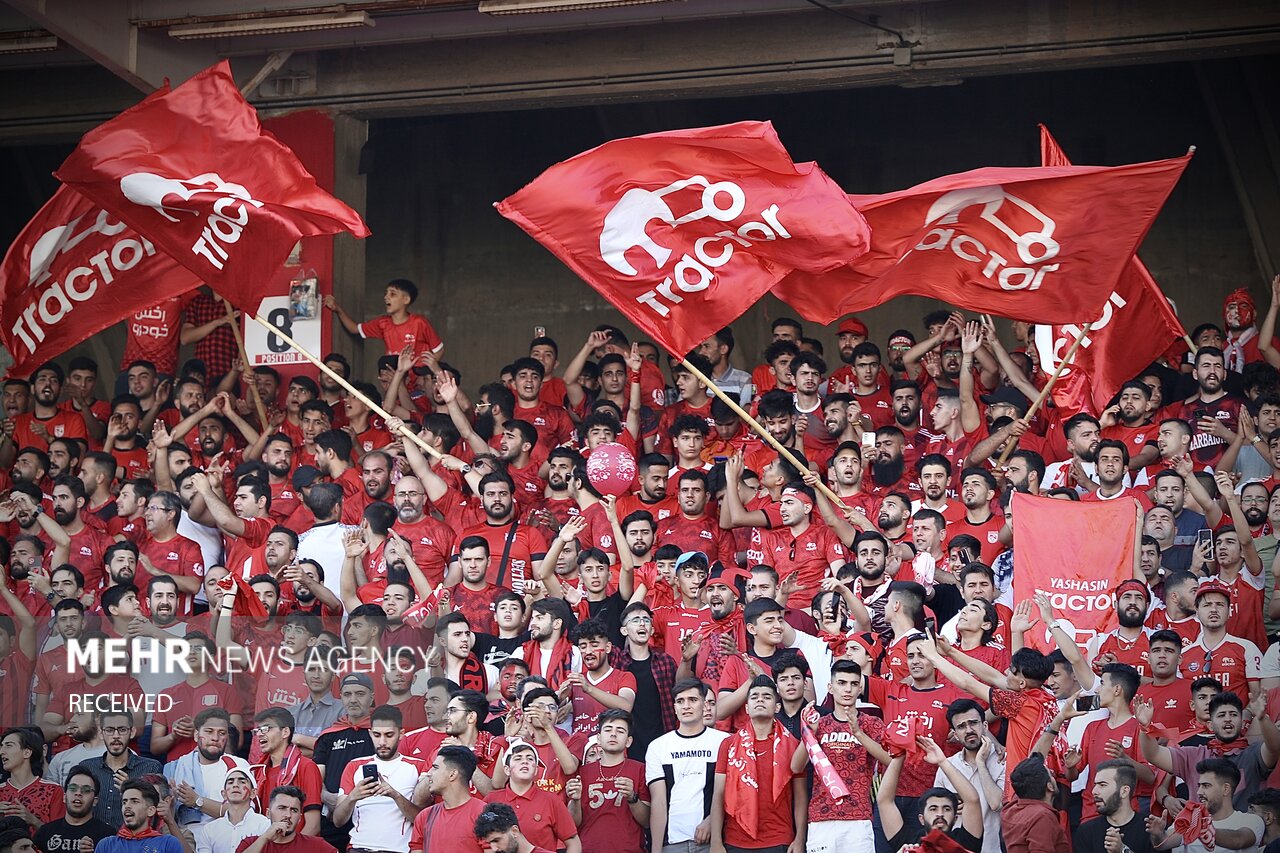 تغییر زمان بازی هوادار- تراکتور/ پخش زنده از شبکه ورزش