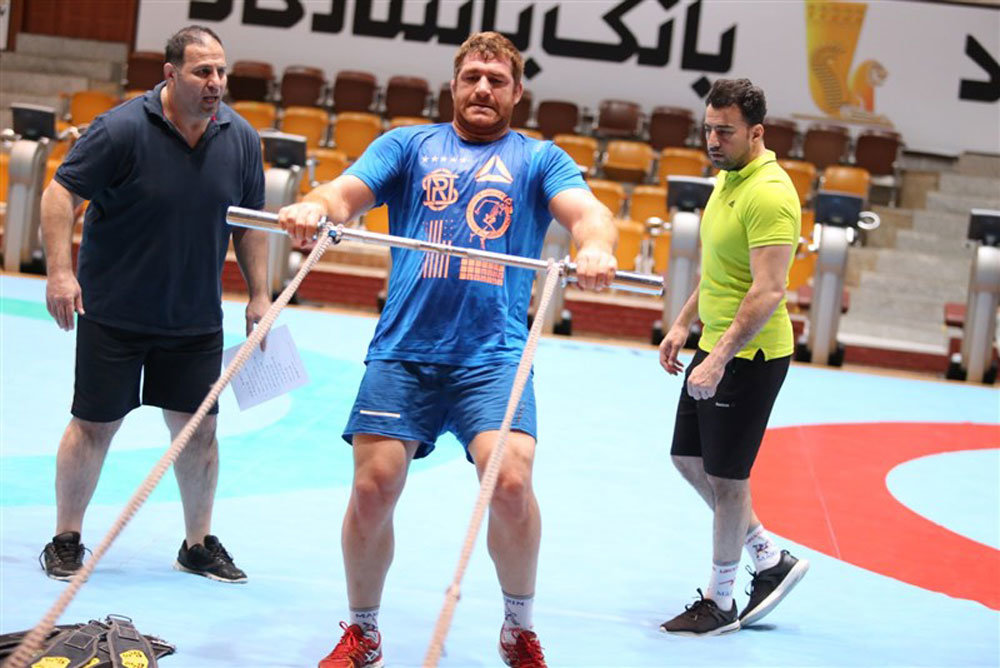 تغییری در کادر فنی کشتی رخ نداده/ همه دوستان از قبل با هم بودند!